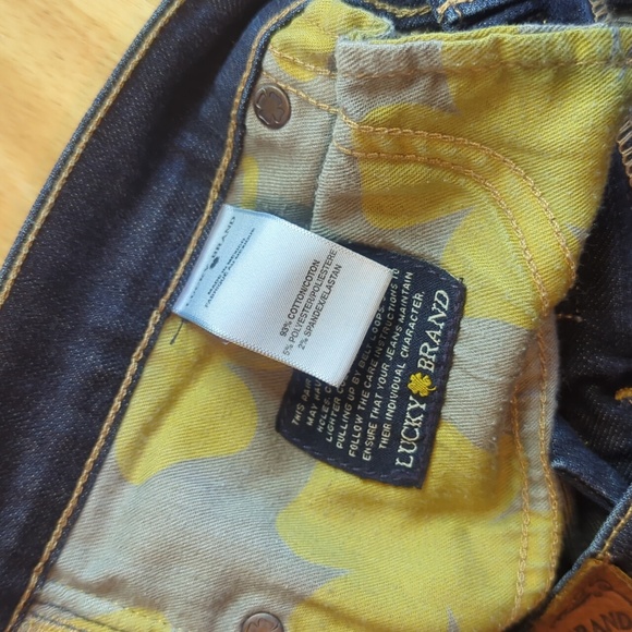 Lucky Brand Dark Wash Cate Boot Jeans 10/30 Ankle - Picture 4 of 10